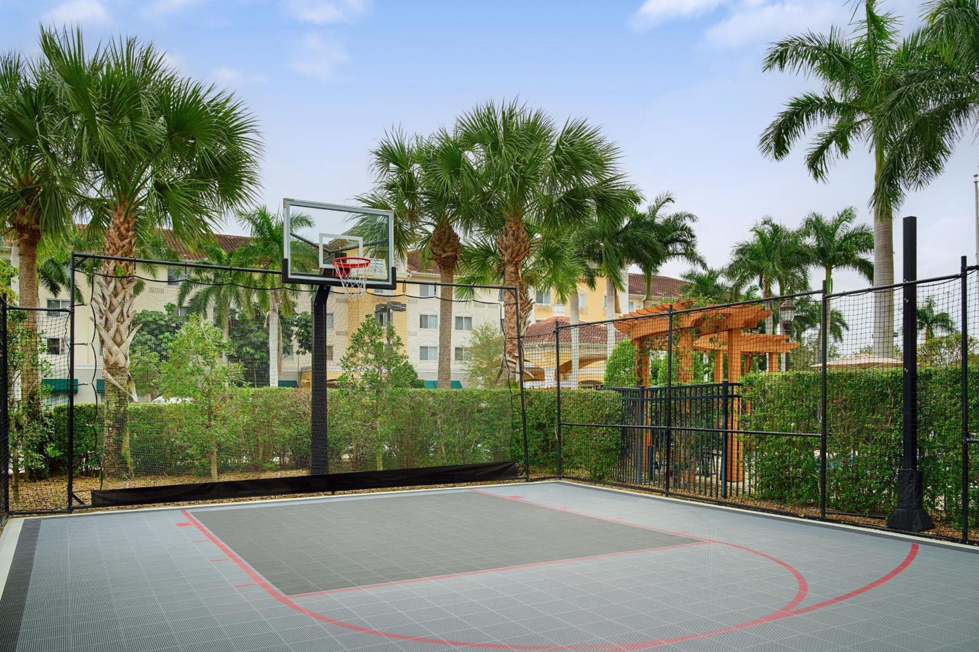 Residence Inn By Marriott Fort Myers At I-75 And Gulf Coast Town Center Estero Exteriér fotografie